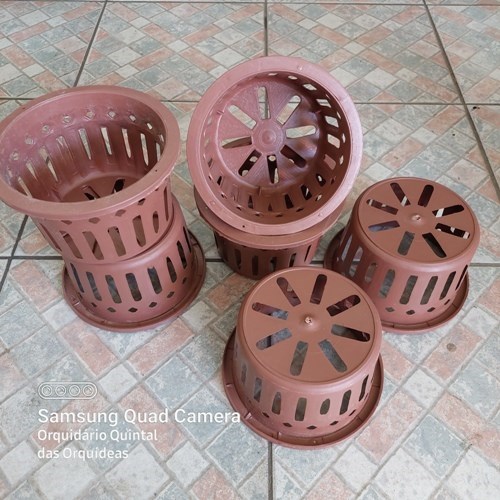 Vasos Sofisticados Vazados Marrom Kit com 20 unidades