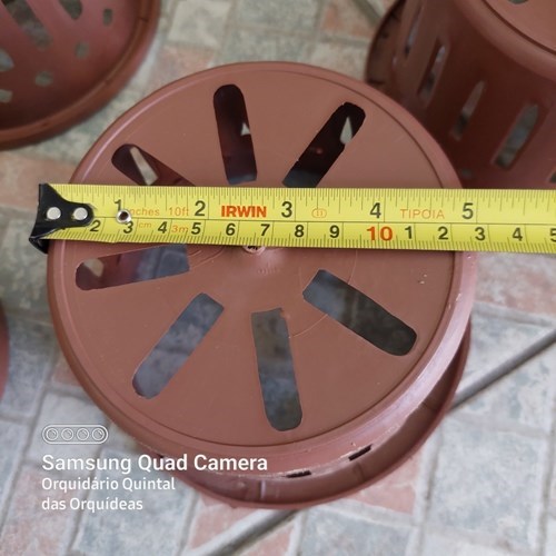 Vasos Sofisticados Vazados Marrom Kit com 05 unidades